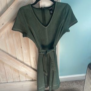 Green Rosie Harlow Dress with Belt. Size large.
